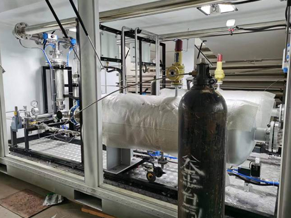 Multi-element gas distribution equipment