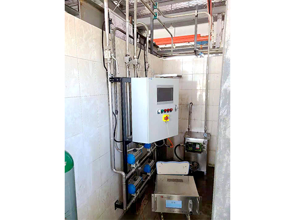 High-pressure gas mixing equipment